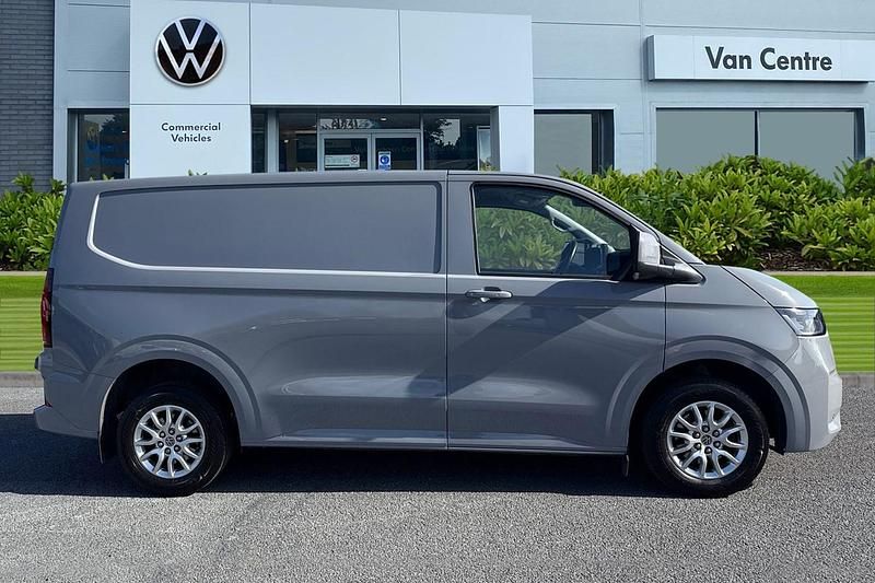 Begagnad VW Transporter Pro 110 HK (80 kW) 2025 Grå Van