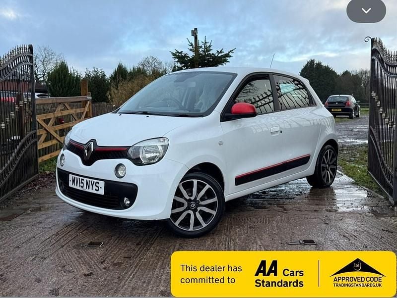 Used Renault Twingo Dynamique 70 HP (51 kW) 2015 White Hatchback