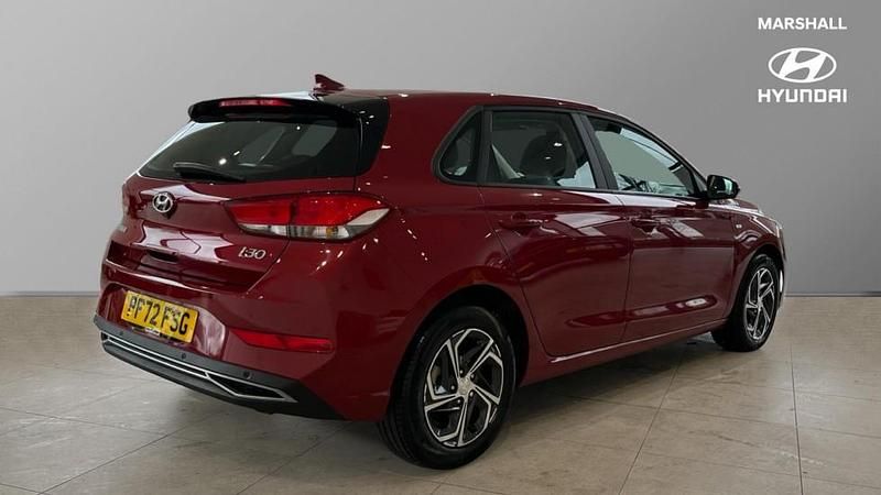 Used Hyundai i30 SE 120 HP (88 kW) 2022 Red