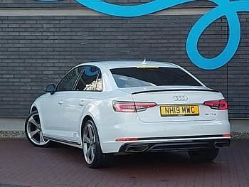 Used Audi A4 Black Edition 150 HP (110 kW) 2019 White Sedan