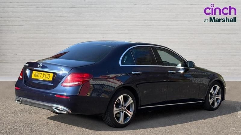 Used Mercedes E220 Premium 194 HP (142 kW) 2017 Blue Sedan