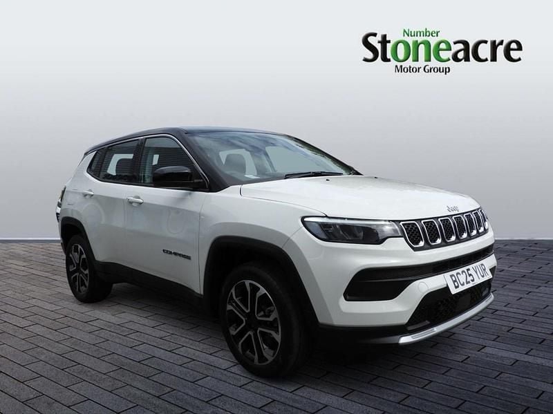 White New 2025 Jeep Compass Altitude SUV | £26,995 (Good price) - Image 1/4