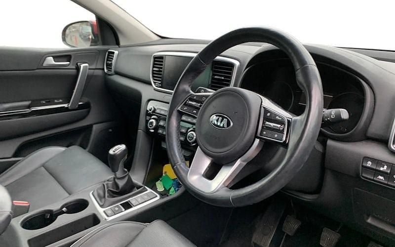 Used Kia Sportage 177 HP (130 kW) 2019 Red SUV
