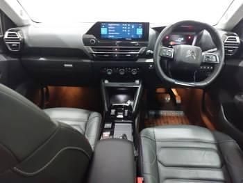 Used Citroën e-C4 Shine 100 kW (136 HP) 2022 Red Hatchback