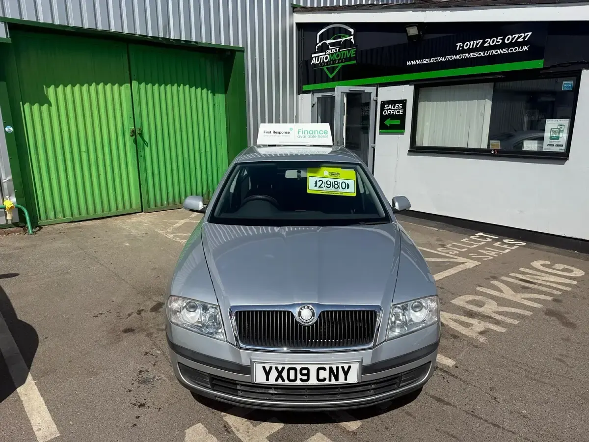 Used Skoda Octavia Ambiente 105 HP (77 kW) 2009 Silver Hatchback