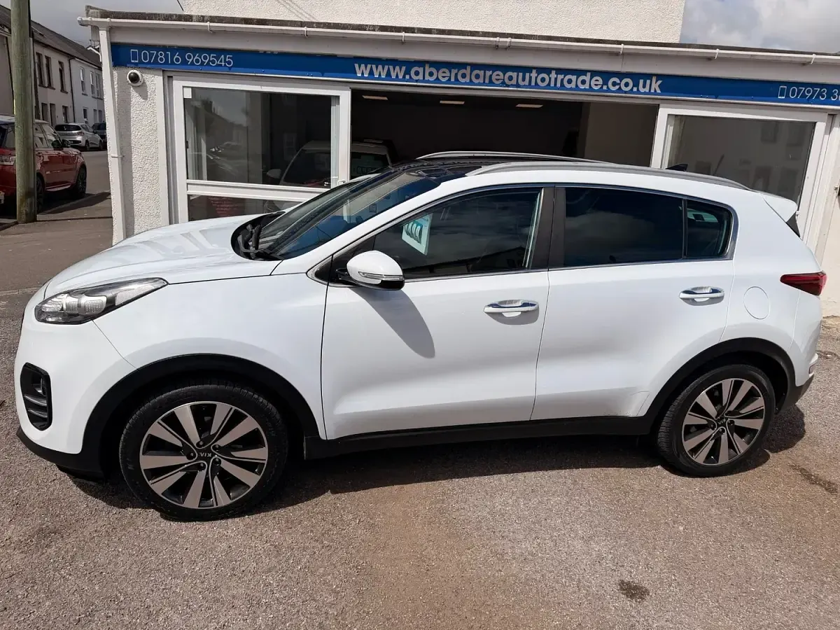 Used Kia Sportage 2017 White SUV