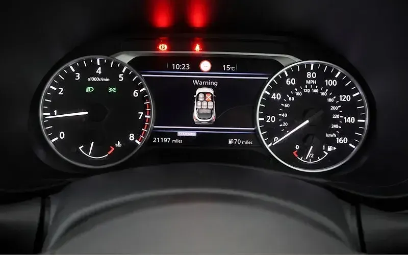 Used Nissan Juke Tekna+ 114 HP (83 kW) 2023 Brown SUV
