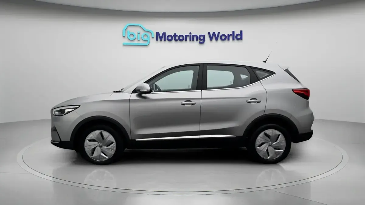 Used MG ZS SE 114 kW (156 HP) 2023 Silver SUV
