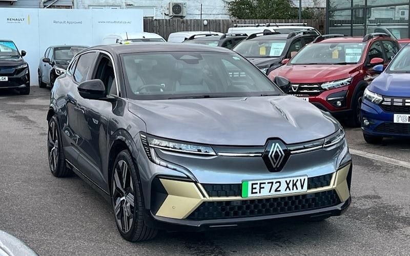 Grey/black Used 2023 Renault Megane E-Tech Hatchback | £16,600 (Super price) - Image 1/4