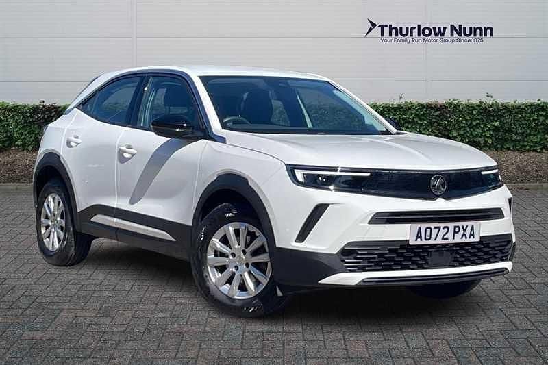 Used Vauxhall Mokka Design Edition 100 HP (73 kW) 2022 White jade SUV