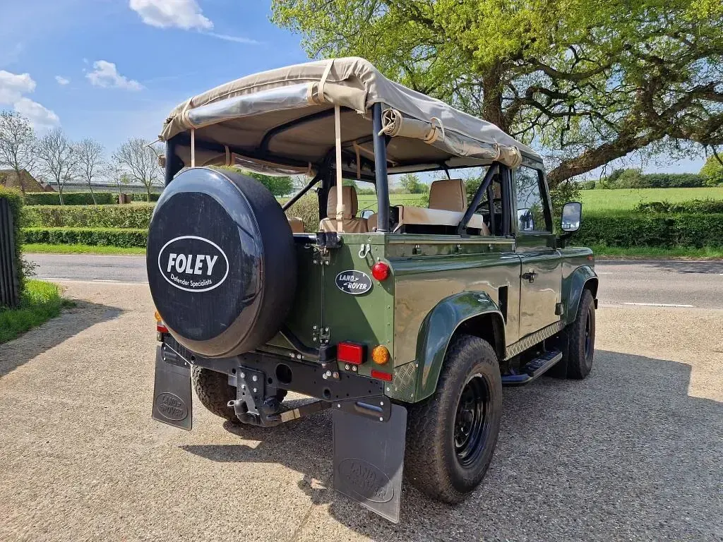 Used Land Rover Defender 1990 Green SUV
