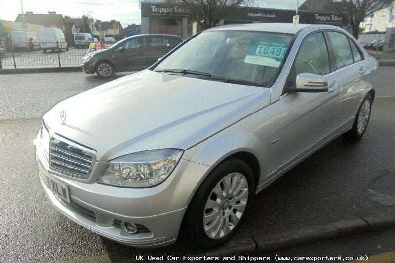 Used Mercedes C180 156 HP (114 kW) 2009 Sedan