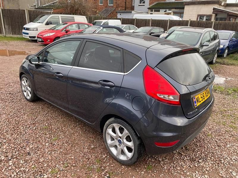 Used Ford Fiesta Titanium 2008 Grey Hatchback