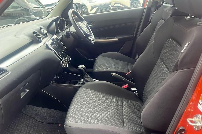 Used Suzuki Swift SZ5 83 HP (61 kW) 2023 Orange Hatchback