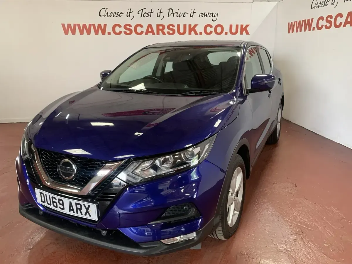 Used Nissan Qashqai Acenta Premium 115 HP (84 kW) 2019 Blue SUV