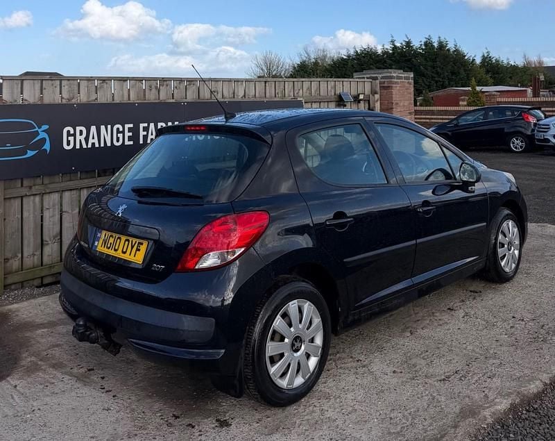 Używany Peugeot 207 S 68 KM (50 kW) 2010 Czarny Hatchback