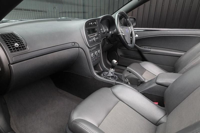 Usado Saab 9-3 Cabriolet Linear 150 HP (110 kW) 2009 Preto Cabrios