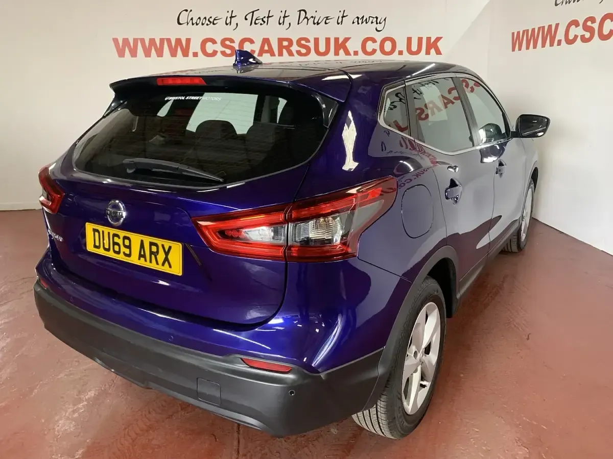 Used Nissan Qashqai Acenta Premium 115 HP (84 kW) 2019 Blue SUV