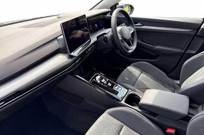 Used VW Golf VIII 200 HP (147 kW) 2025