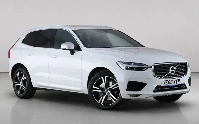 Used Volvo XC60 R-Design 190 HP (139 kW) 2018 SUV
