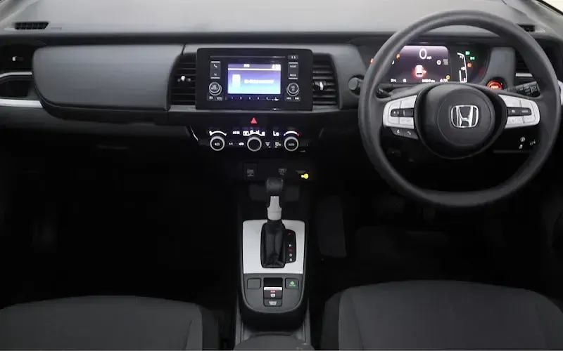 Used Honda Jazz SE 109 HP (80 kW) 2021 White Hatchback
