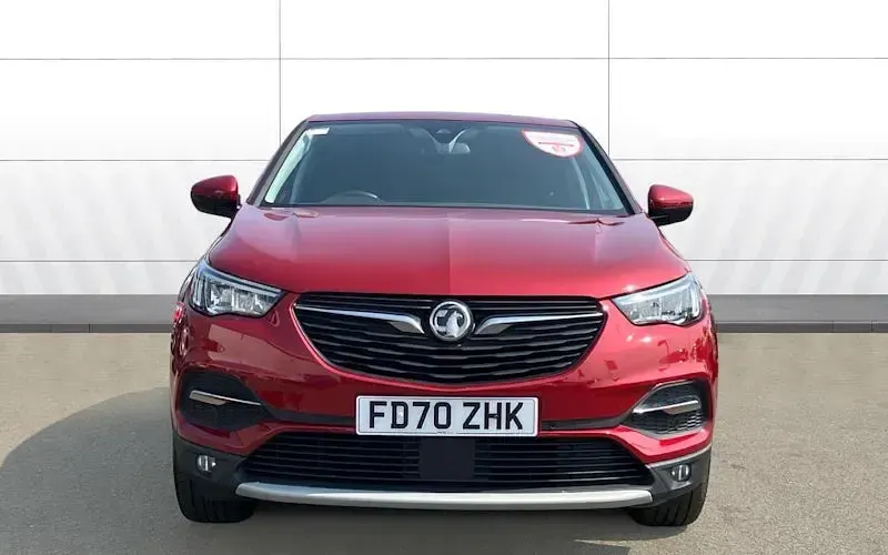 Used Vauxhall Grandland X 131 HP (96 kW) 2020 Red SUV