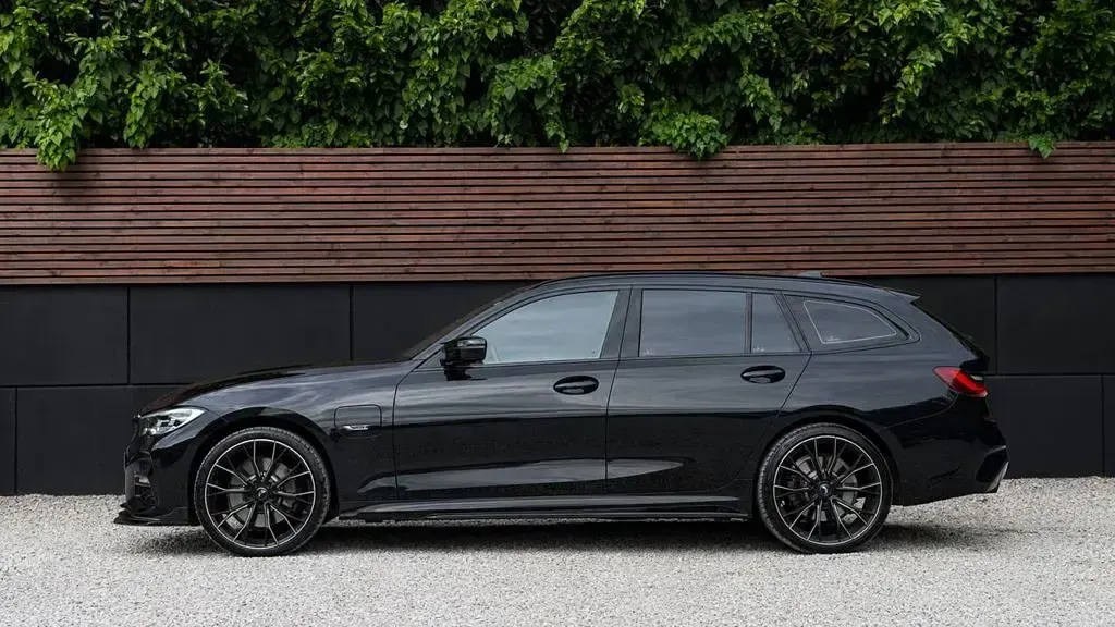 Used BMW 330e M Sport 292 HP (214 kW) 2022 Black Estate