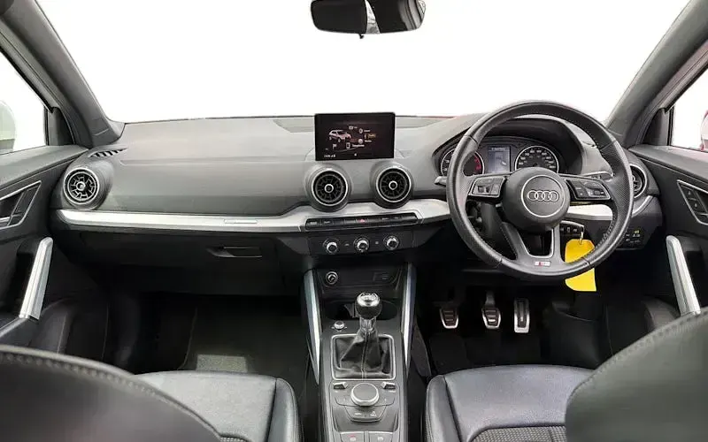 Used Audi Q2 S-Line 116 HP (85 kW) 2018 White SUV
