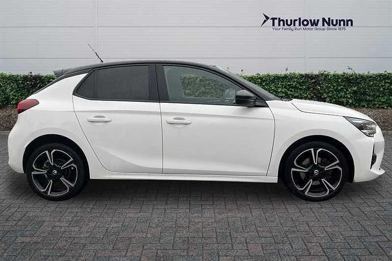 Used Vauxhall Corsa S 100 HP (73 kW) 2023 Jade white Hatchback