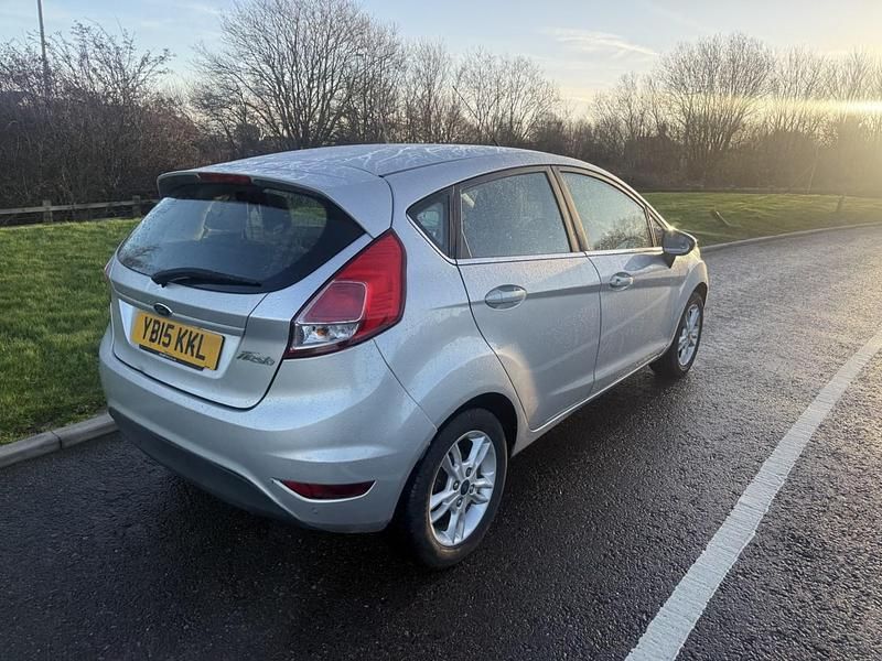 Used Ford Fiesta Zetec 2015 Silver Hatchback