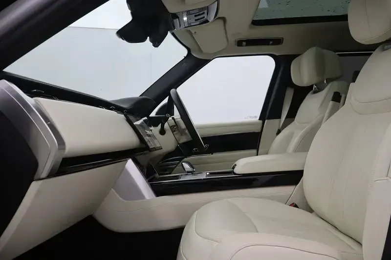 Begagnad Land Rover Range Rover Autobiography 2023 Silver SUV