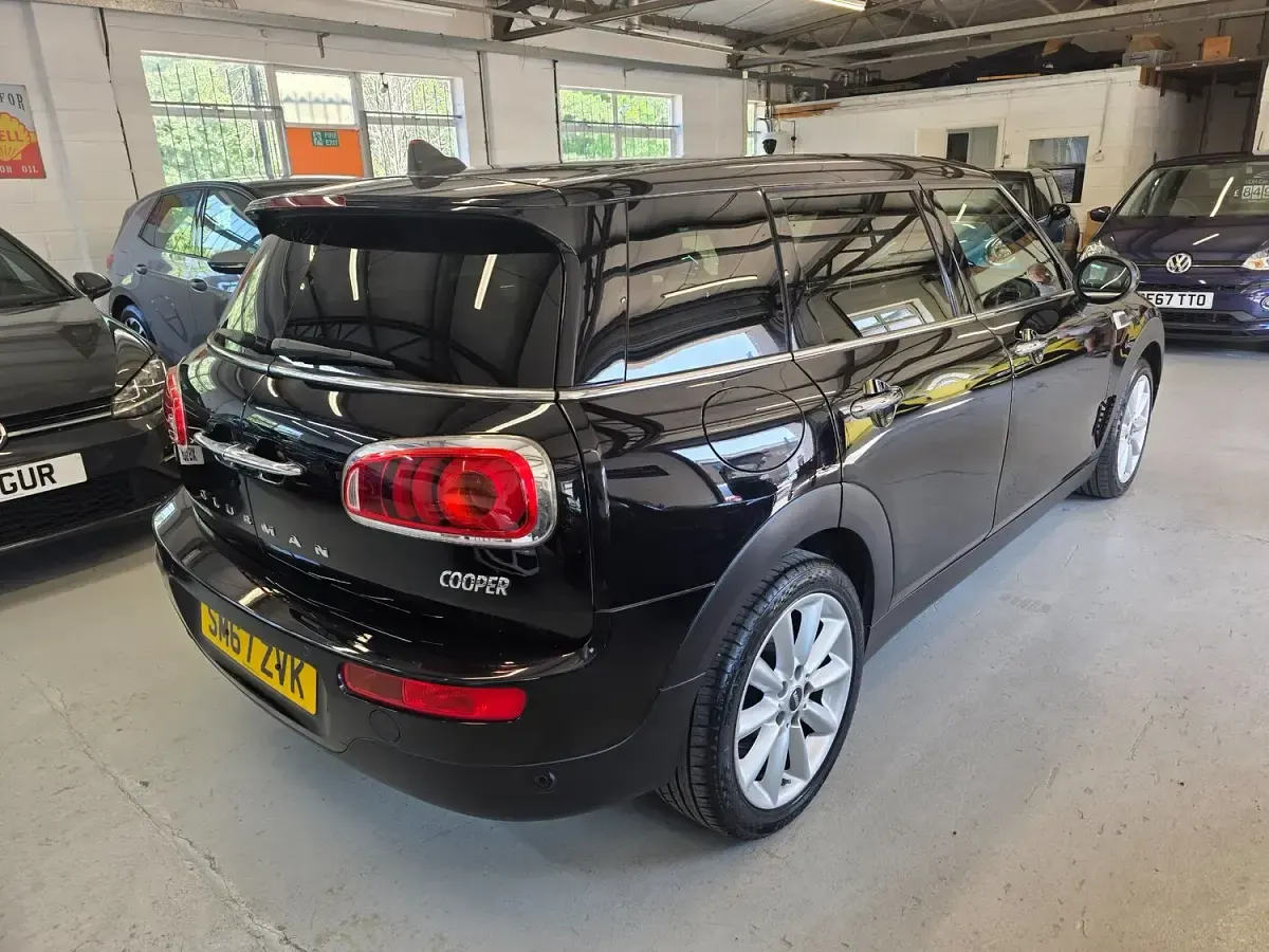 Used Mini Cooper Clubman 136 HP (100 kW) 2017 Black Estate
