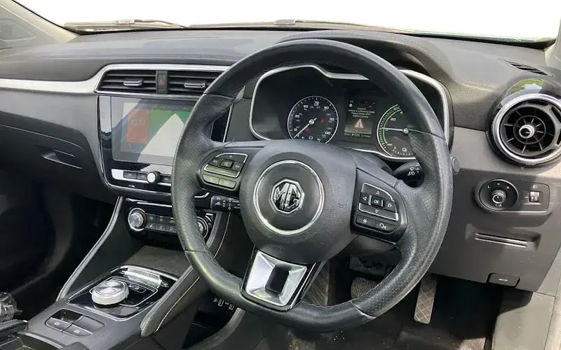 Used MG ZS Exclusive 105 kW (143 HP) 2021 Blue SUV