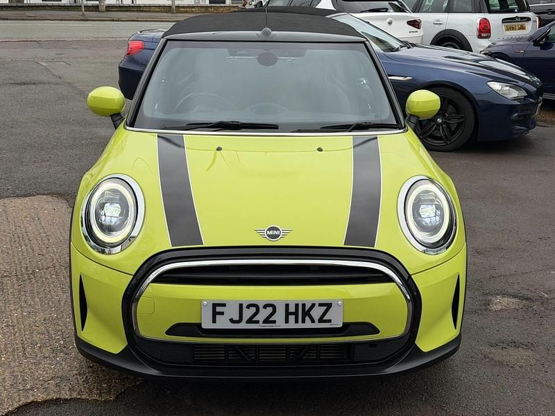 Usado Mini Cooper Cabriolet Classic 2022 Amarelo Cabrios