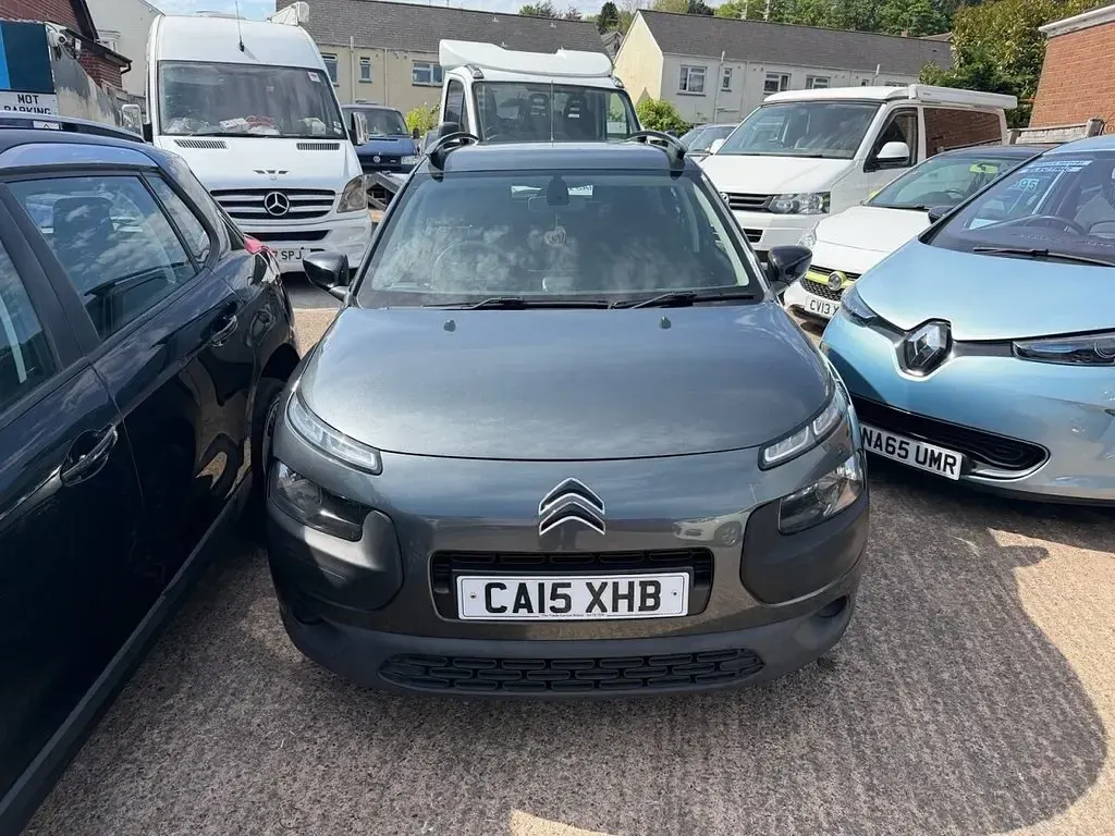 Used Citroën C4 Cactus Feel 100 HP (73 kW) 2015 Grey Hatchback