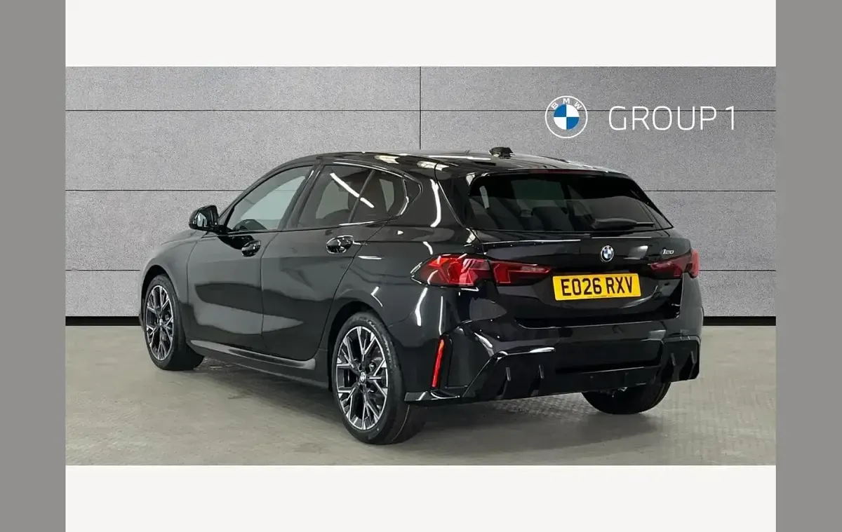 Neu BMW 120 M Sport 154 PS (113 kW) 2026 Schwarz Kleinwagen