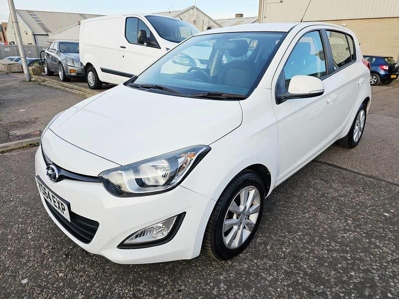 Used Hyundai i20 Active 2014 White Hatchback
