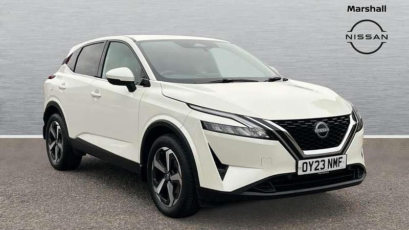 White Used 2023 Nissan Qashqai N-Connecta SUV | £18,697 (Fair price) - Image 1/4
