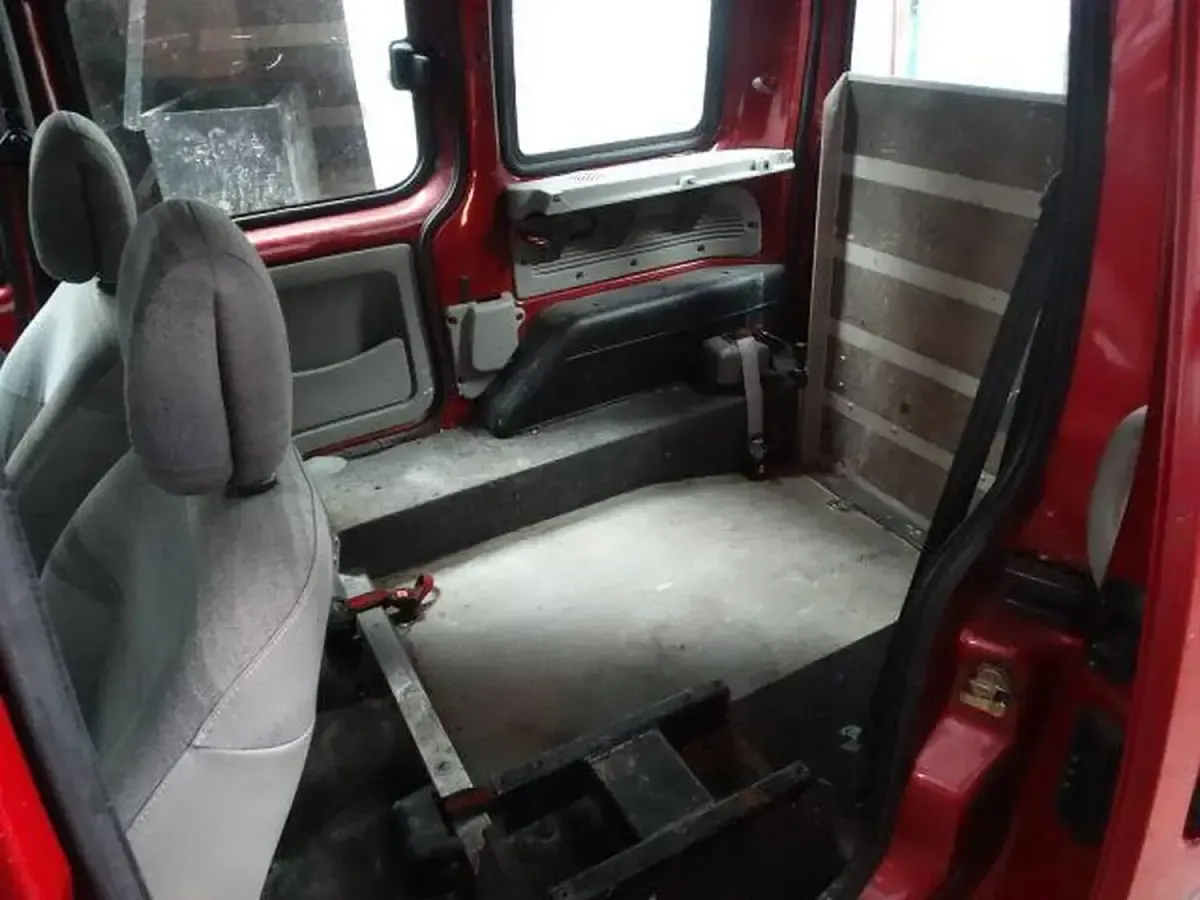 Used Renault Kangoo Expression 2004 Red MPV