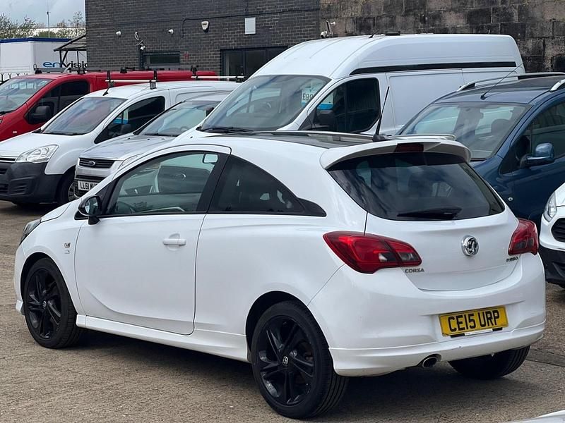 Used Vauxhall Corsa Edition 115 HP (84 kW) 2015 White Hatchback