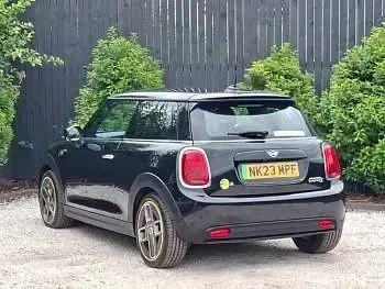 Used Mini Cooper S Level 2 135 kW (184 HP) 2023 Black Hatchback