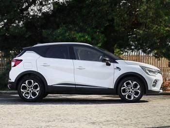 Used Renault Captur Techno 91 HP (66 kW) 2023 White/black SUV