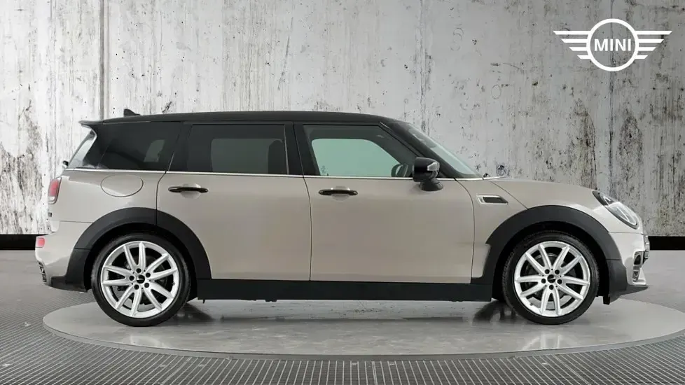 Used Mini Cooper Clubman Sport 134 HP (98 kW) 2022 Grey Estate