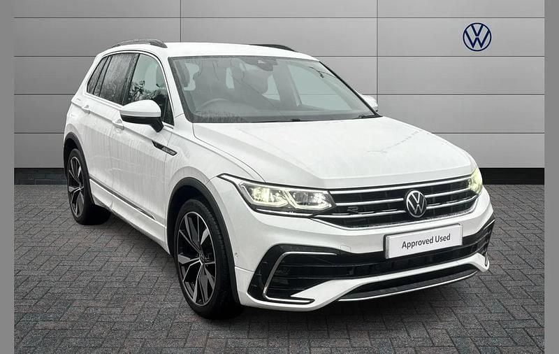 White Used 2023 VW Tiguan R-line SUV | £28,550 (Fair price) - Image 1/4