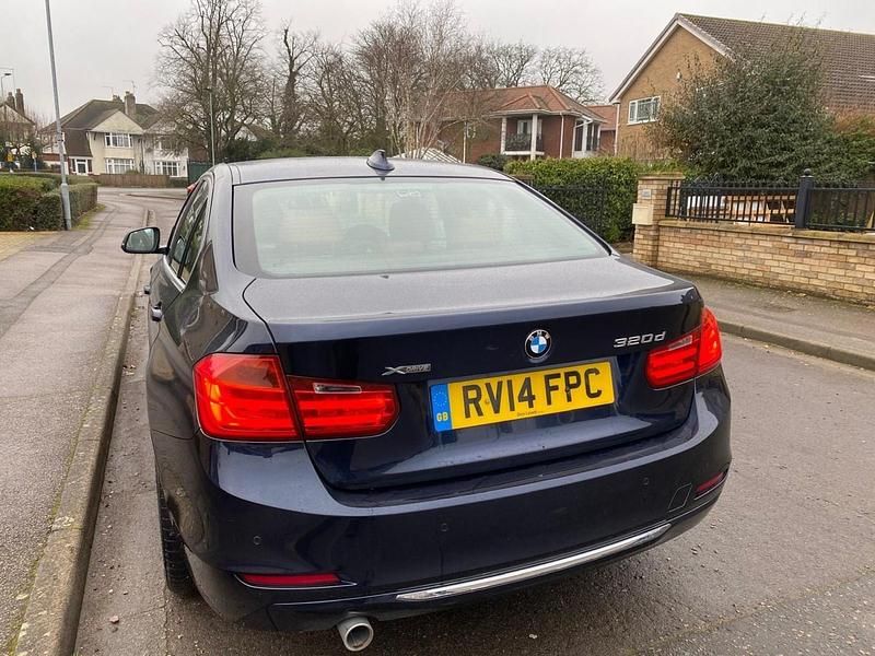 Used BMW 320 Luxury Line 2014 Blue Sedan