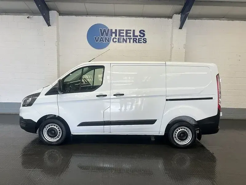 Usado Ford Transit Custom S 105 CV (77 kW) 2022 Blanco Van