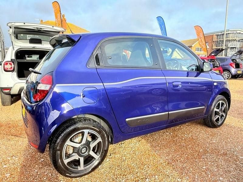 Used Renault Twingo Dynamique 90 HP (66 kW) 2017 Blue Hatchback