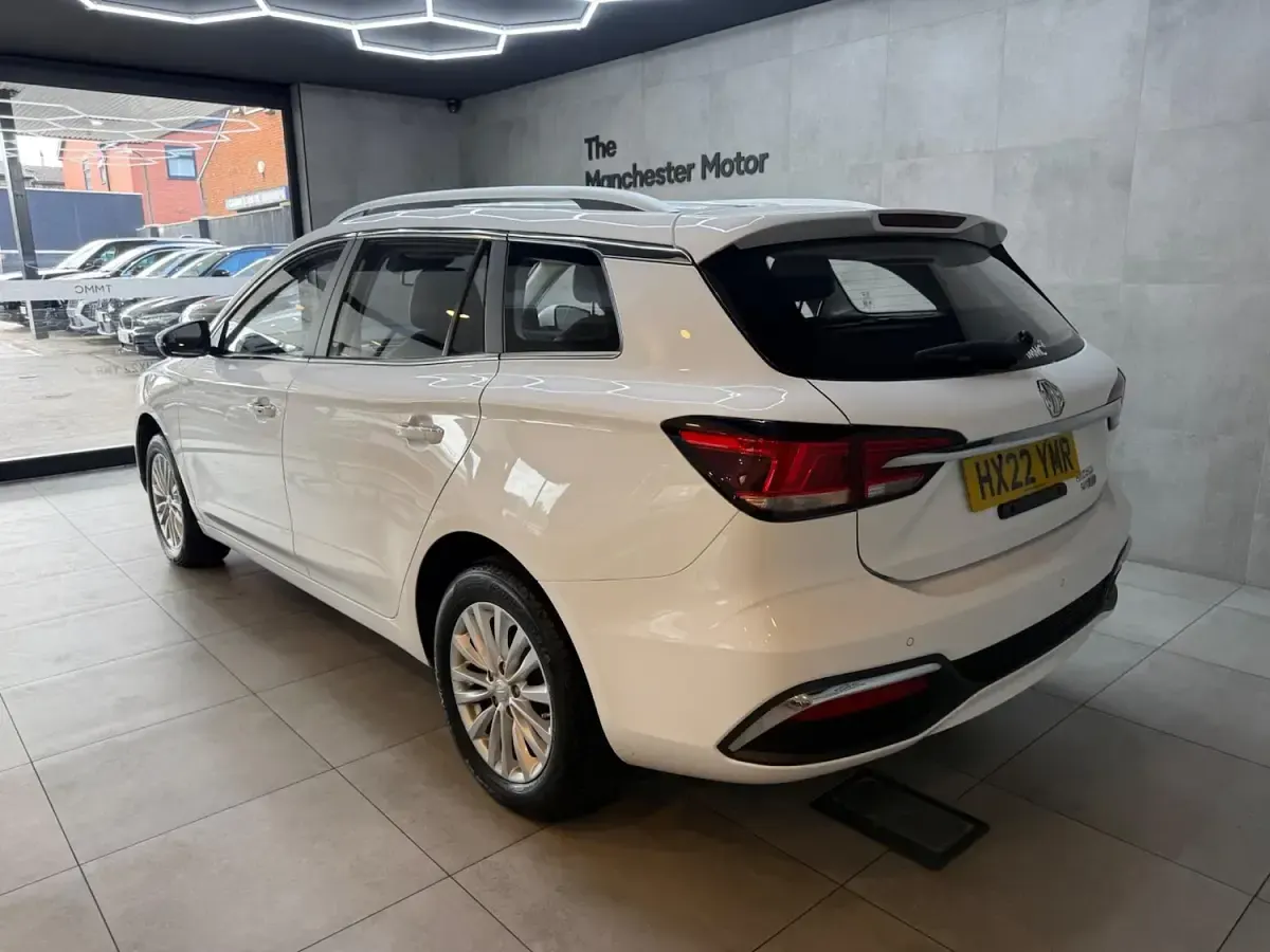 Used MG MG5 EV Exclusive 61 kW (83 HP) 2022 White Estate