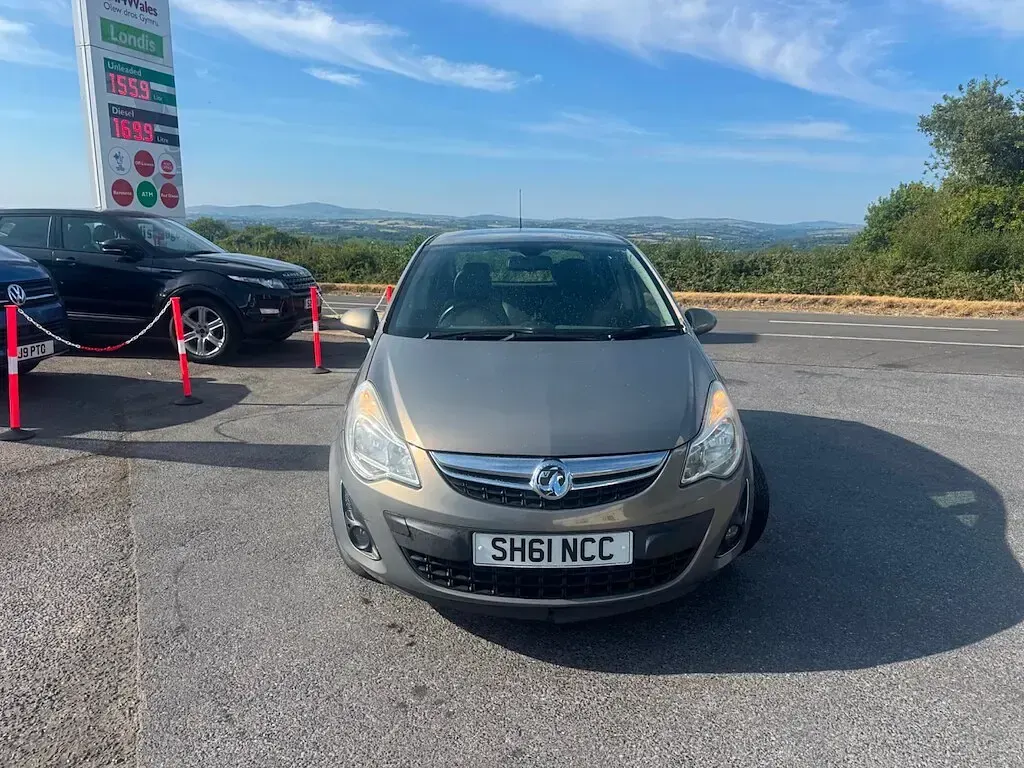 Used Vauxhall Corsa 2011 Brown Hatchback