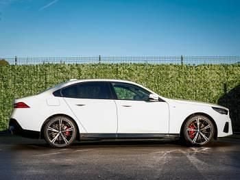 New BMW i5 M Sport 250 kW (340 HP) 2025 White Sedan